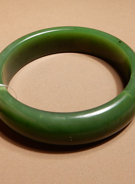 方言和田玉老俄料碧玉菠菜绿手镯