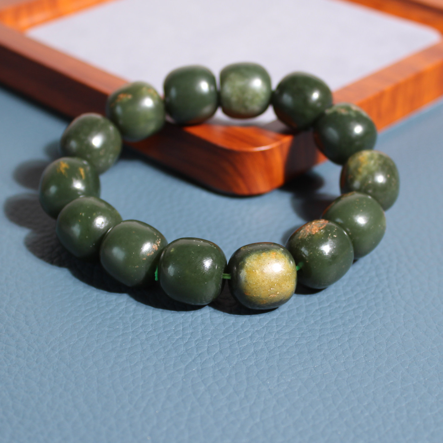 玉禧珠宝新疆和田玉且末山流水黄皮青玉老型珠手链16mm玉石手串W1