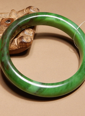 市场价8万现6000元亏本放漏老俄料红皮细润碧玉56.5mm高奢手镯A6