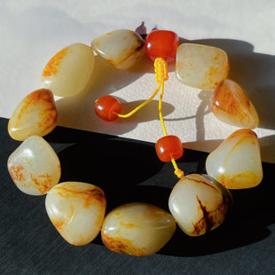 爆火方言和田玉推荐新疆特色玉龙河老熟黄沁皮白玉籽料原石手串w