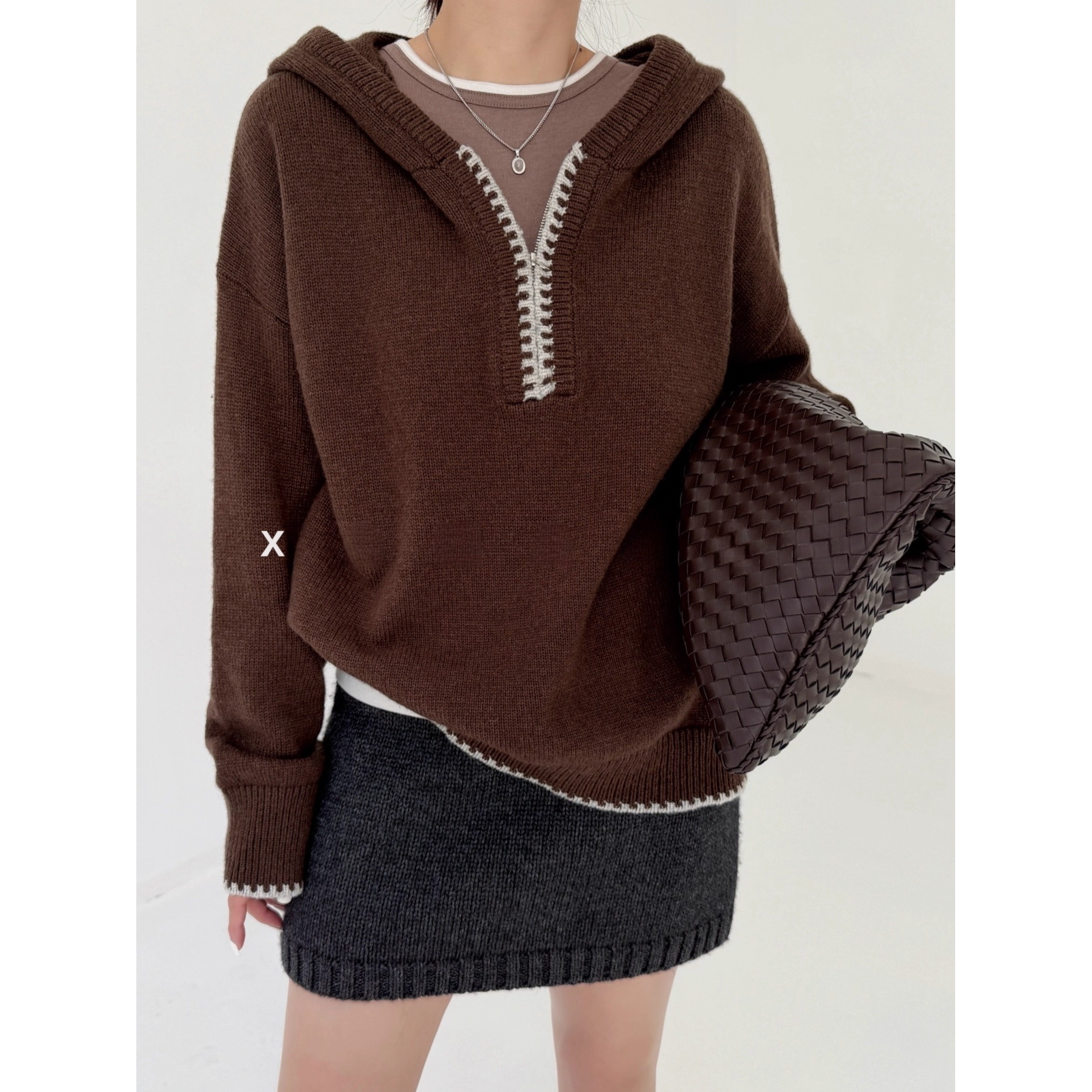 复古老钱风时髦咖色连帽针织衫上衣女撞色拉链宽松保暖帽衫毛衣冬