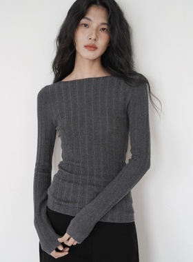 深灰色一字领正肩长袖T恤女春秋薄款修身减龄短款内搭打底衫上衣