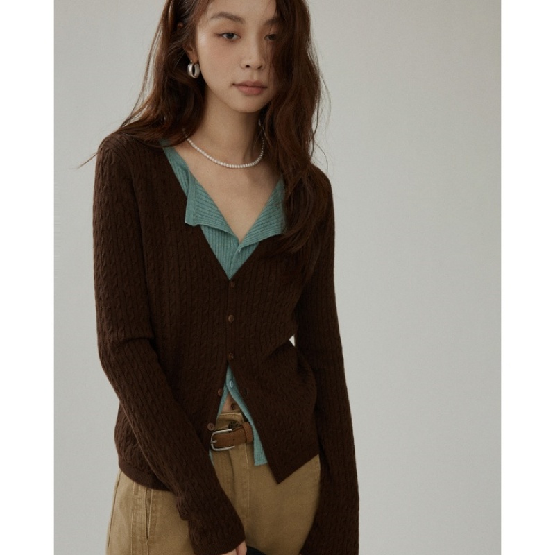 法式复古麻花咖色假两件针织开衫女春秋季毛衣外套设计感撞色上衣