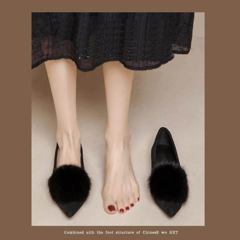 毛毛鞋女冬季外穿2025新款尖头平底单鞋加绒保暖豆豆鞋黑色工作鞋