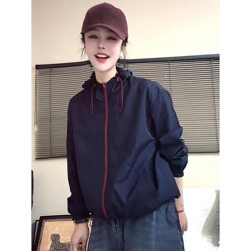 藏青色长袖连帽冲锋衣外套女春秋欧货防晒衣休闲百搭宽松夹克上衣