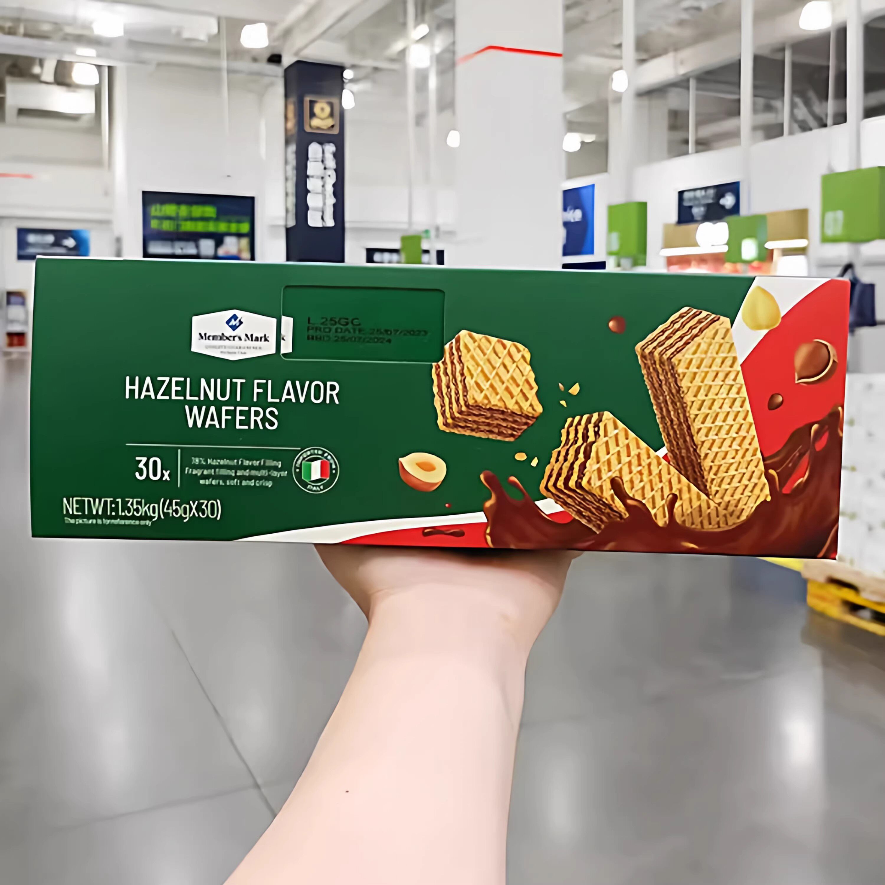 山姆超市正品代购意大利原装进口MM榛子味威化饼干休闲零食1.35KG