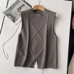 巨美~欧货绞花编制超洋气叠穿内搭下摆开叉羊毛马夹背心女春新品