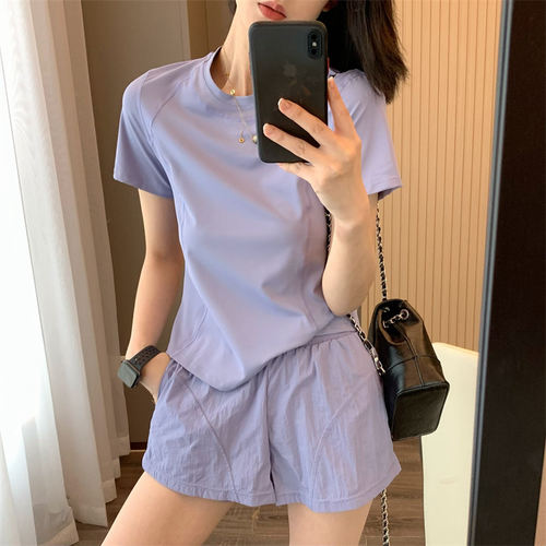 透气排汗短袖T恤短裤瑜伽套装女