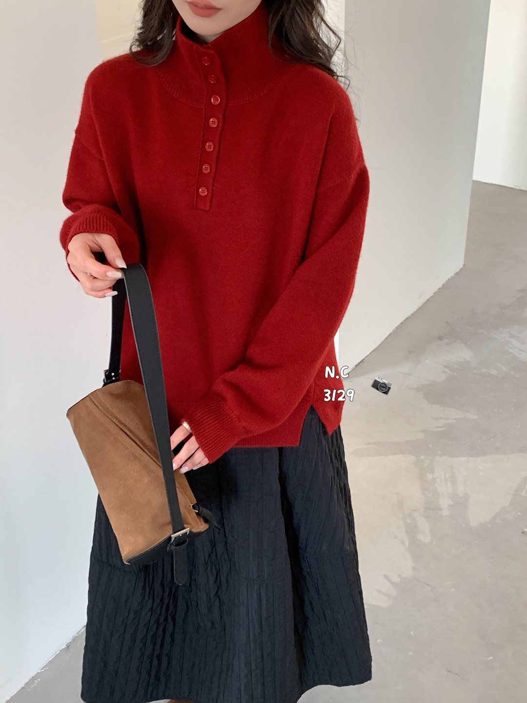 YOYO-慵懒风开叉半高领混纺针织毛衣女秋冬上衣外套