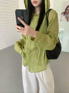 2026夏季薄款苎麻连帽防晒衬衫女宽松慵懒风多色长袖透气开衫衬衣