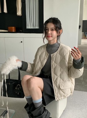 2026冬季新款立领菱形格纹羽绒服女短款小个子加厚保暖面包服外套