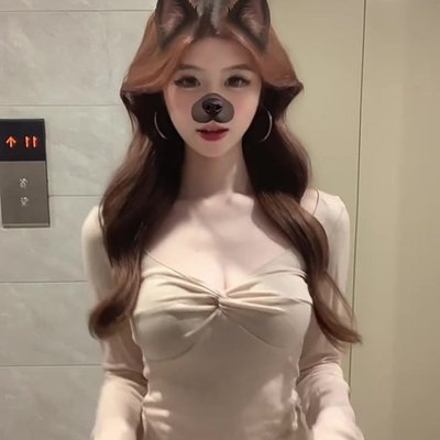 通勤风时尚2025年冬季新款T恤