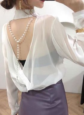 2025流行韩版雪纺防晒设计感小心机珍珠露背透视翻领镂空衬衫