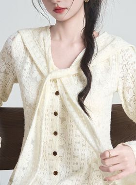 秋冬法式温柔风气质披肩v领长袖蕾丝衬衫新款喇叭袖上衣