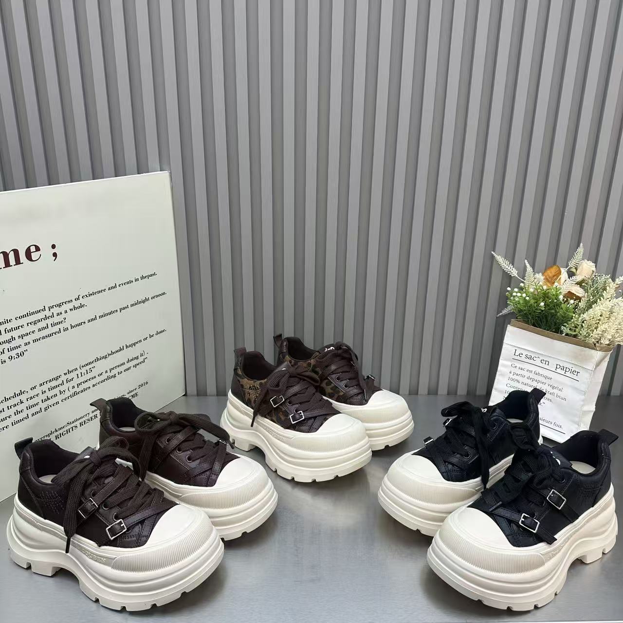 欧货大头豹纹面包鞋女2026年秋冬新款金属扣厚底松糕运动休闲板鞋