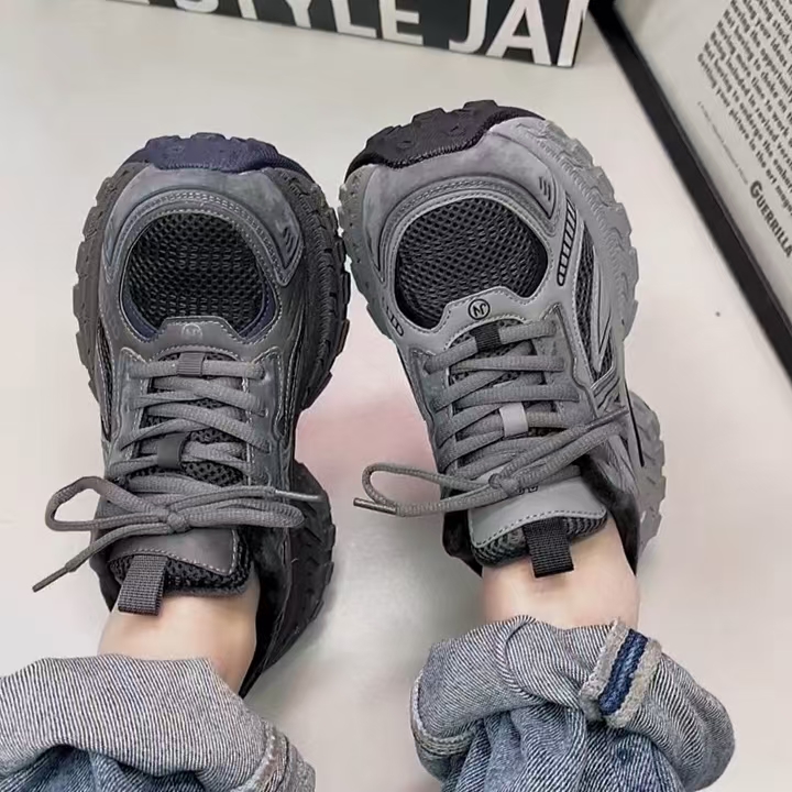 芭慕秀轮胎底加绒老爹鞋女2025冬季百搭圆头增高显脚小休闲运动鞋