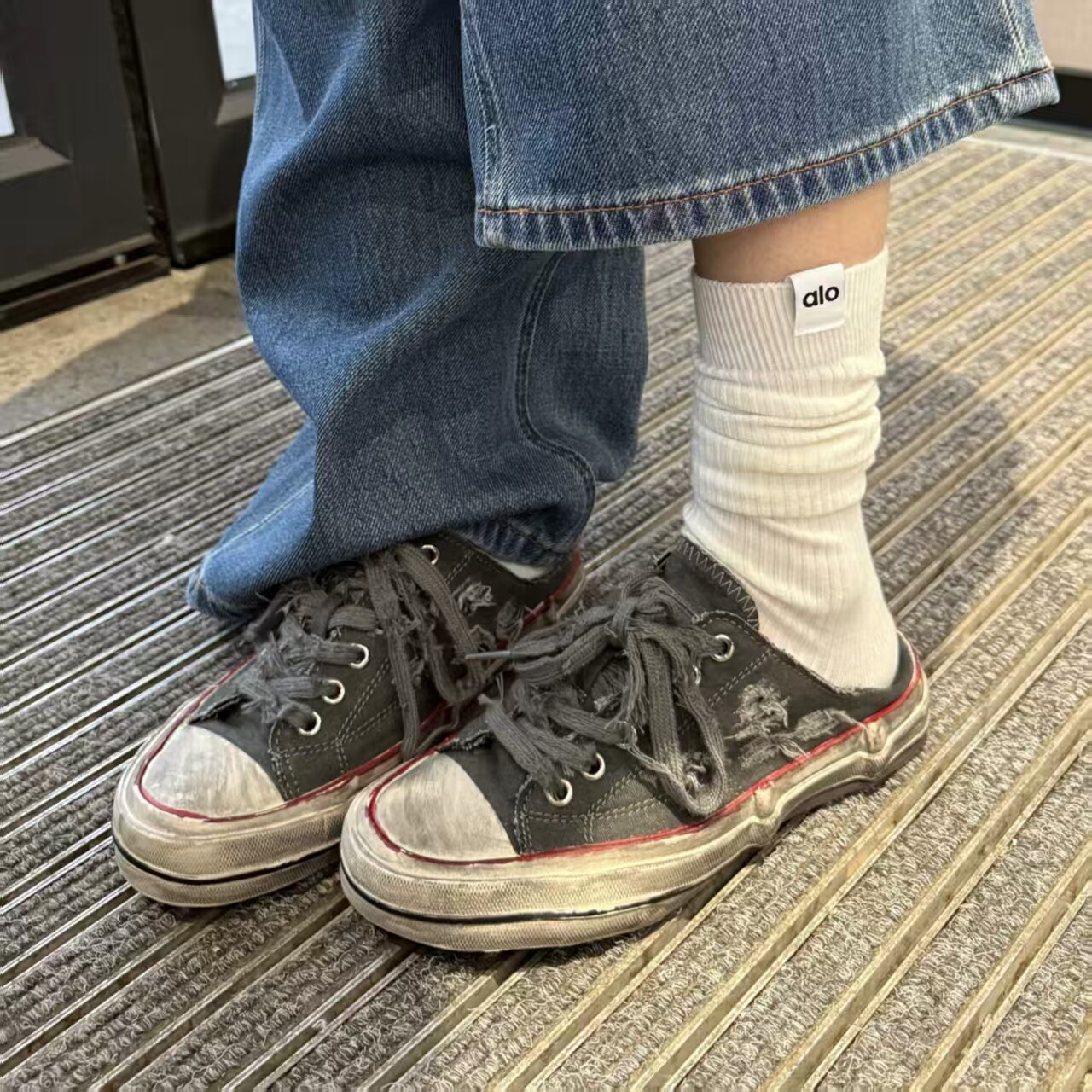 欧货2026夏季新款厚底板鞋拖鞋复古做旧乞丐做旧脏脏款破洞半拖潮