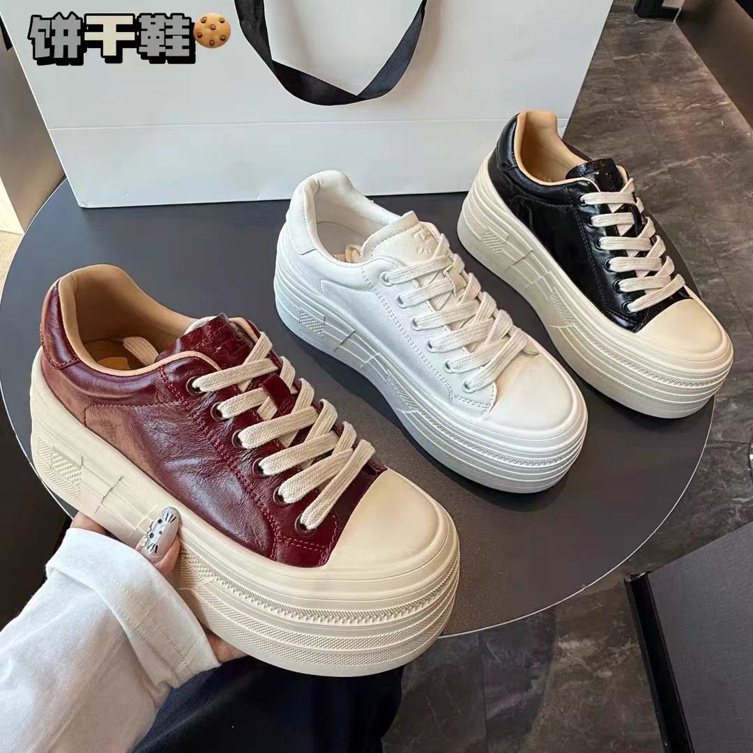 欧洲站厚底大头饼干鞋女2026新款增高休闲百搭运动板鞋面包小白鞋
