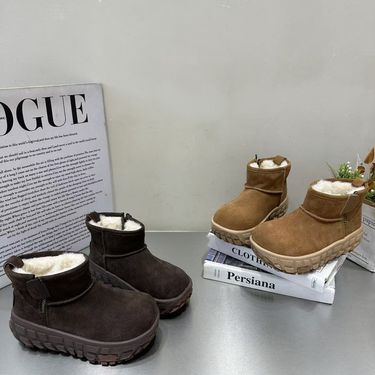 轮胎底雪地靴女2025冬季新款厚底复古短靴翻毛皮时尚百搭休闲鞋潮