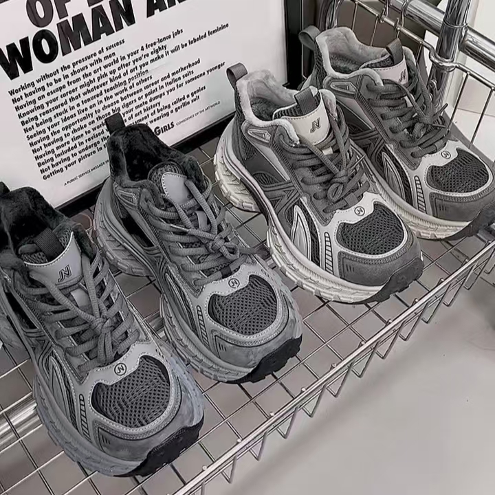 芭慕秀厚底加绒高帮老爹鞋女2025冬季新款百搭做旧增高运动休闲鞋