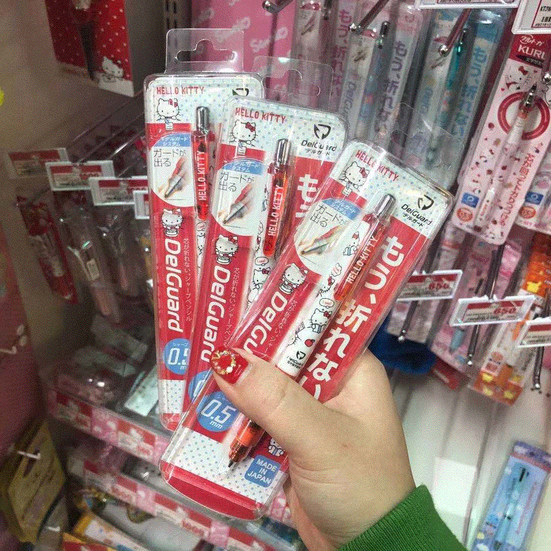现货日本Sanrio三丽鸥hellokitty自动旋转铅笔0.5mm持续顺畅书写