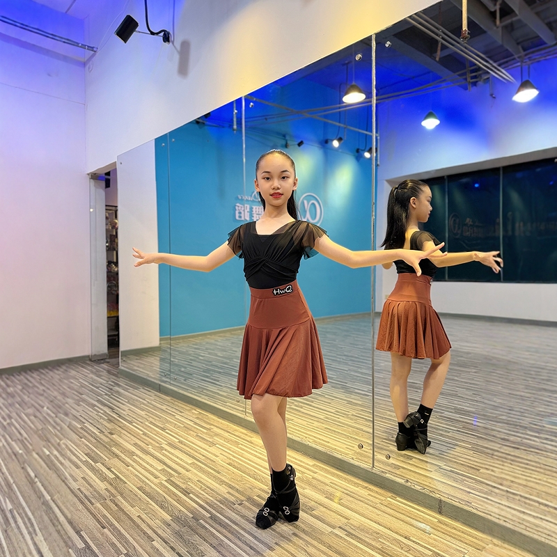 新款拉丁舞服女童网纱拼接春夏套装练功服女舞蹈恰恰伦巴考级集训