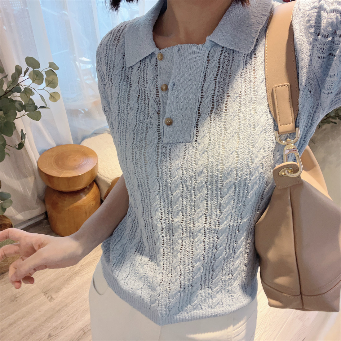 斯斯0513 文艺感松弛立体麻花点学院风针织翻领纯色镂空POLO短袖
