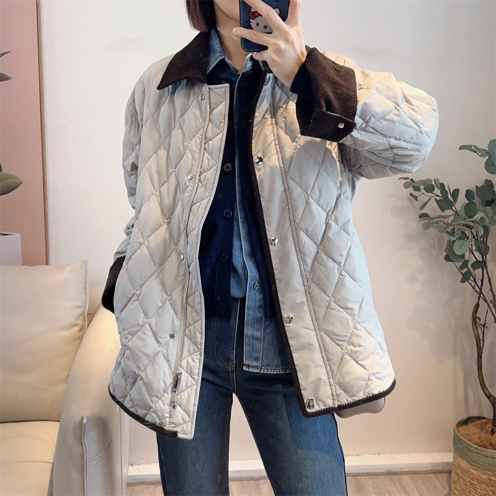 斯斯 1119 清新复古莫兰迪淡淡薄荷绿翻领灯芯绒拼接菱形珩缝羽绒