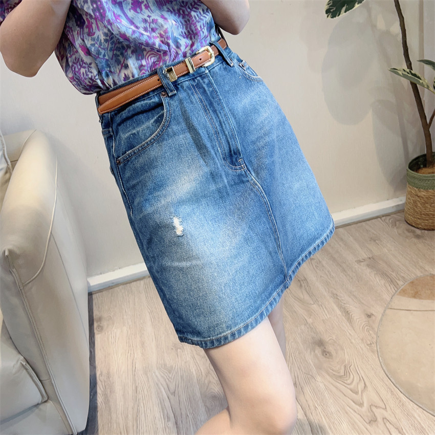 0609 AC的简单与经典与百搭 水洗磨破简约A字蓝牛仔百搭半裙