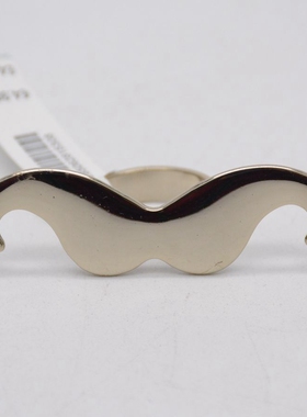 时尚风浅金色戒指抛光面有质感