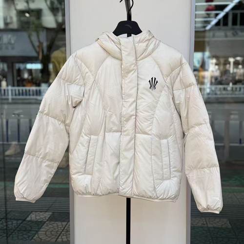 安踏欧文系列男款羽绒服