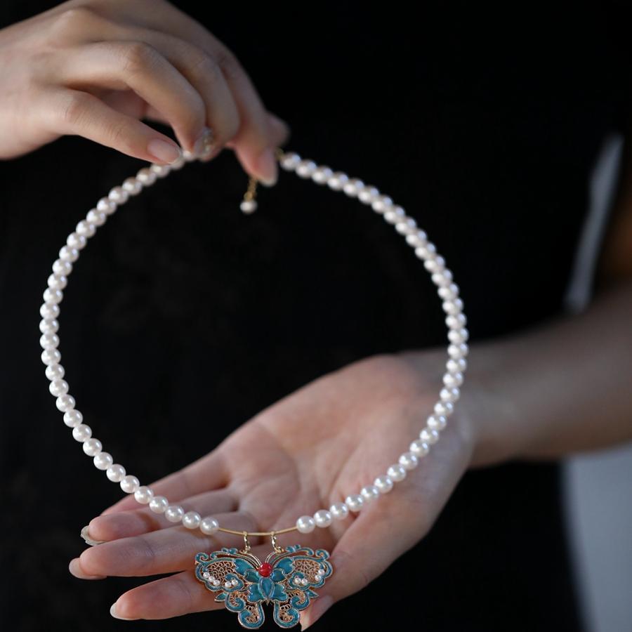 新中式高级感珍珠软璎珞流苏蝴蝶项圈马面裙早秋新中式穿搭配饰