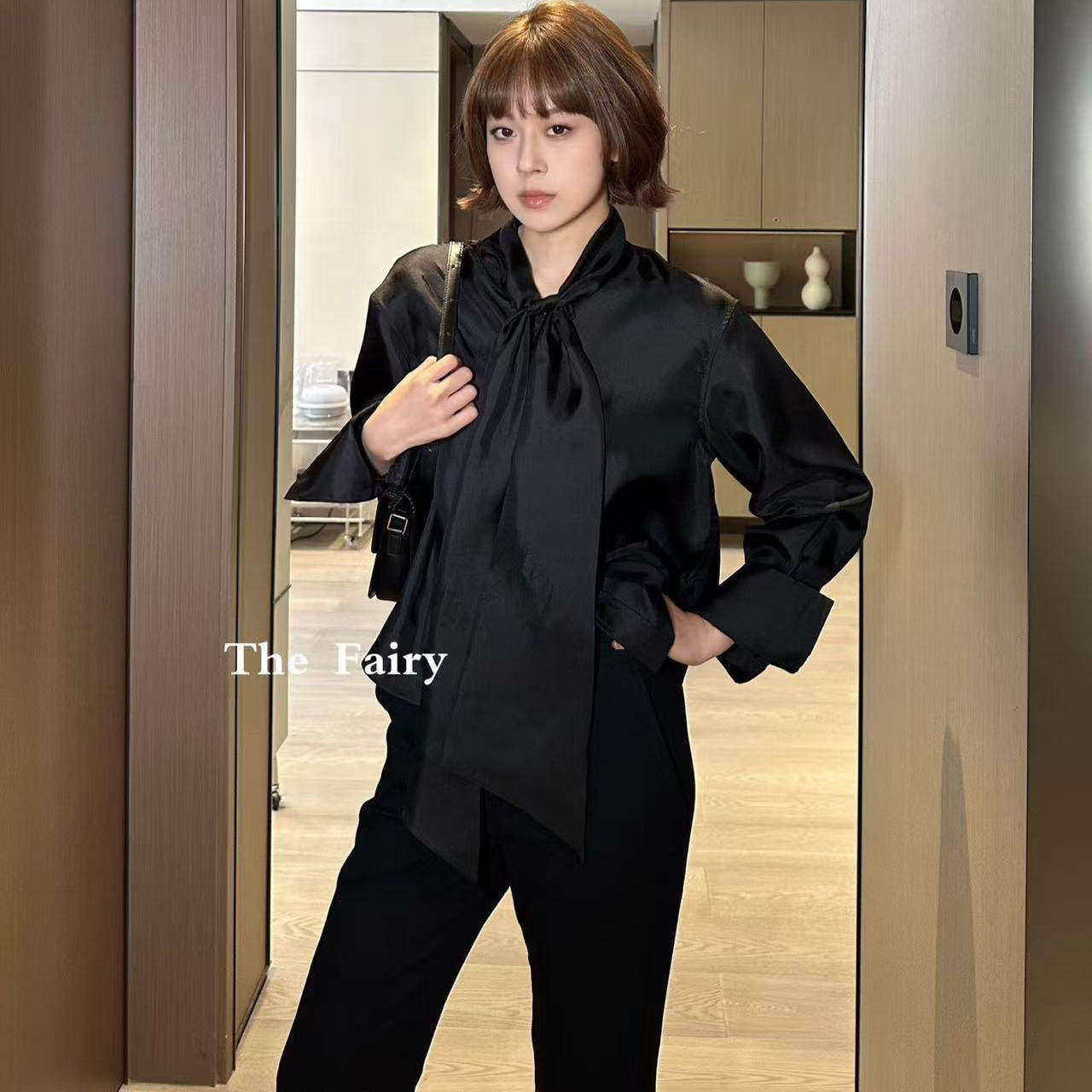 好漂亮好漂亮黑色蝴蝶结绑带衬衫外套女2025年冬季新款短上衣宽松