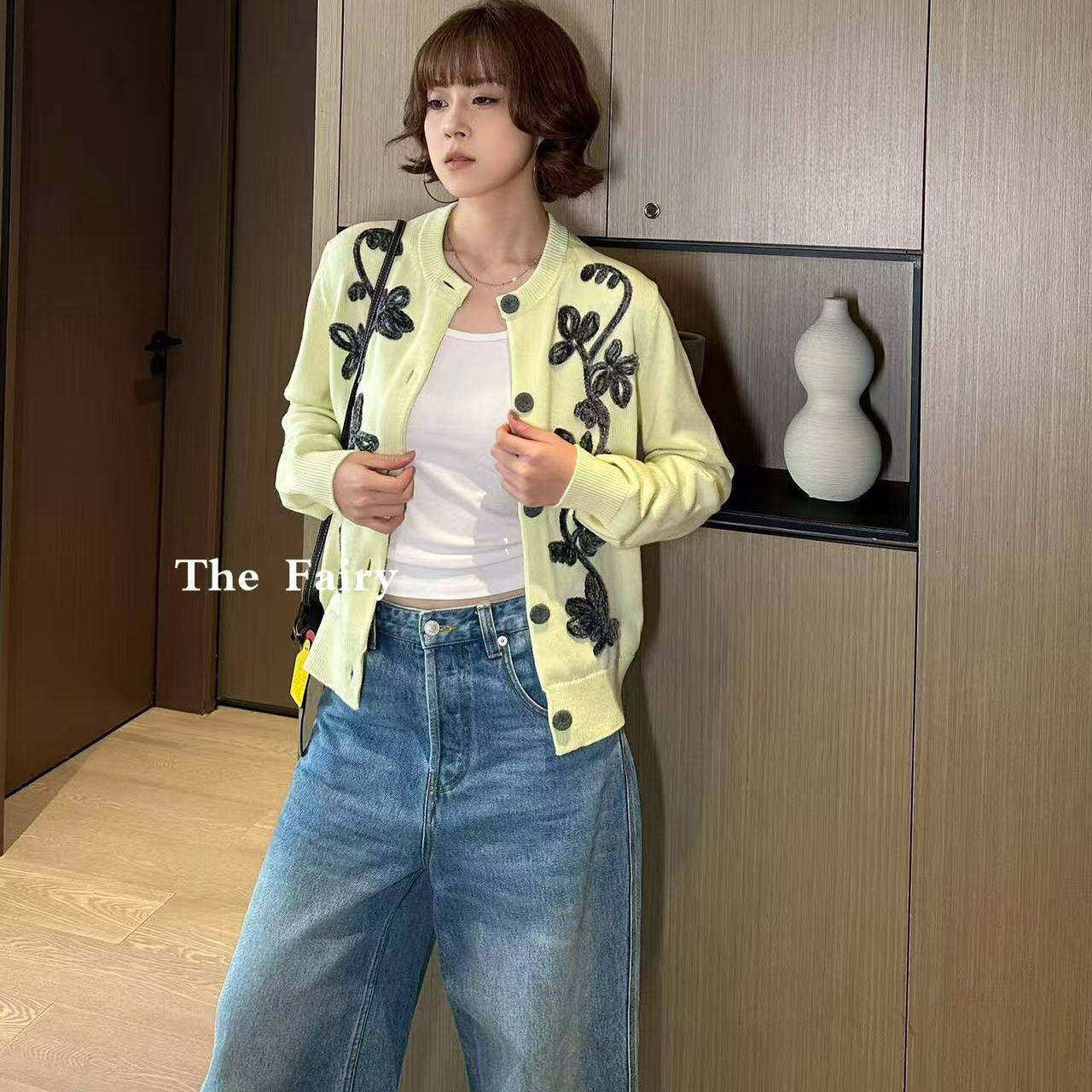 好漂亮青色针织羊毛花卉开衫外套女2025年冬季新款短上衣时尚热销,女装/女士精品,毛针织衫,淘宝优惠券,粉丝福利购,淘宝优惠卷