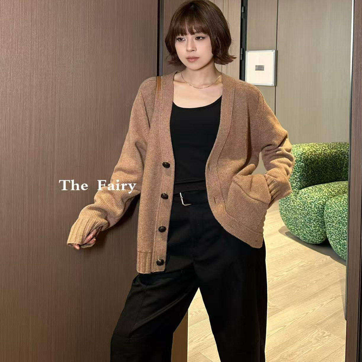 好漂亮卡其色针织开衫外套女2025年冬季新款毛衣宽松休闲时尚热销