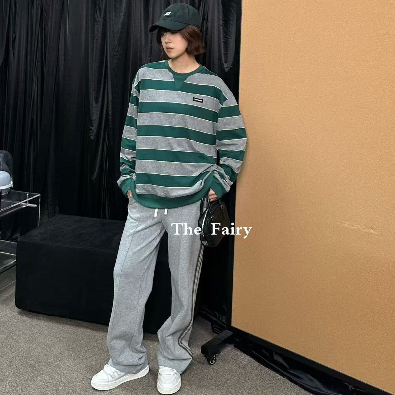 好漂亮灰绿拼色条纹长袖T恤女2026年早春新款套头衫宽松休闲时尚