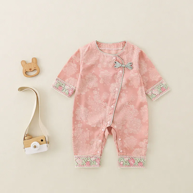 婴儿衣服装连体衣小月龄男女宝宝满月百天新中式旗袍哈衣外出服