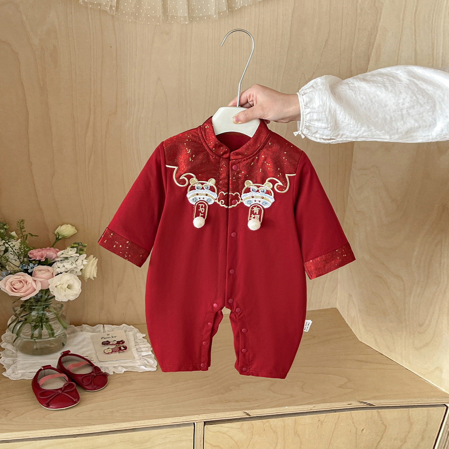 婴儿衣服春装新款可爱女宝宝春季双层长袖连体衣红色喜庆周岁礼服