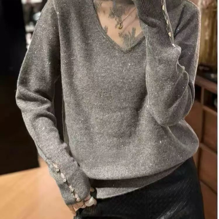 欧洲站时尚V领针织羊毛打底衫