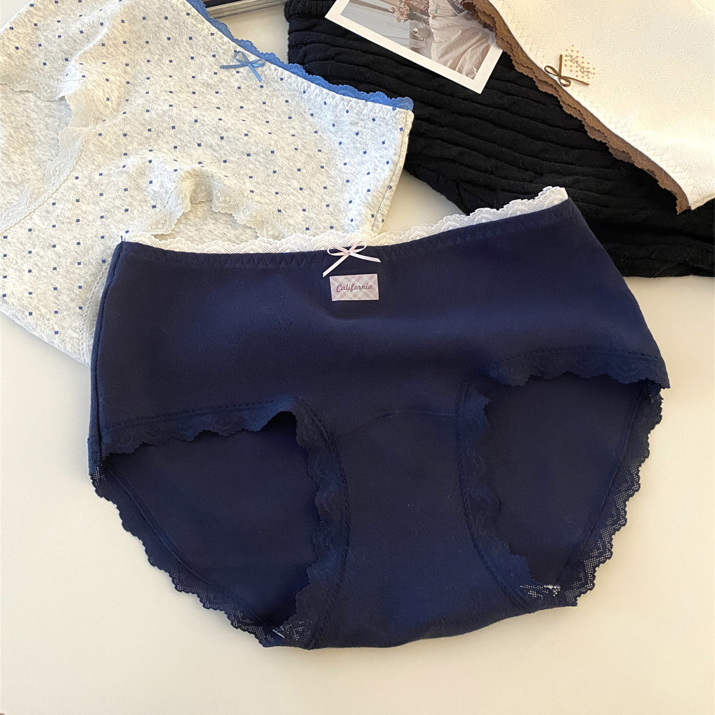 : "只想按下暂停键" 撞色波点纯棉内裤少女10A抑菌三角裤中腰舒适,女士内衣/男士内衣/家居服,女三角裤,淘宝优惠券,粉丝福利购,淘宝优惠卷