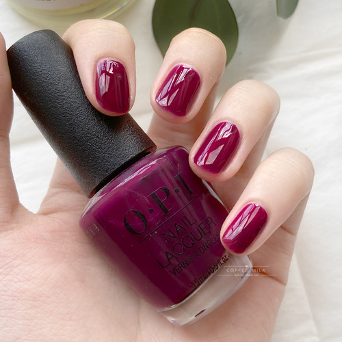 OPI酒红色显白指甲油免烤持久