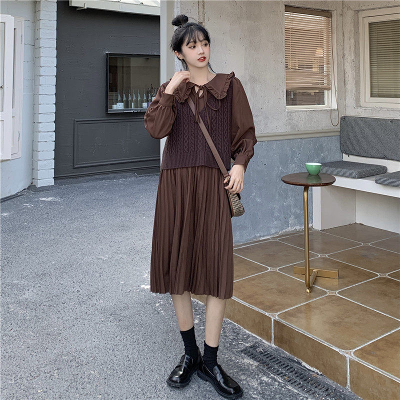 New autumn and winter long sleeve baby collar tie rope Pleated Dress + V-Neck Sweater Vest