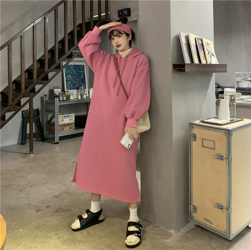 Korean version of loose and thin, split over the knee hood, thickened Plush Wei dress