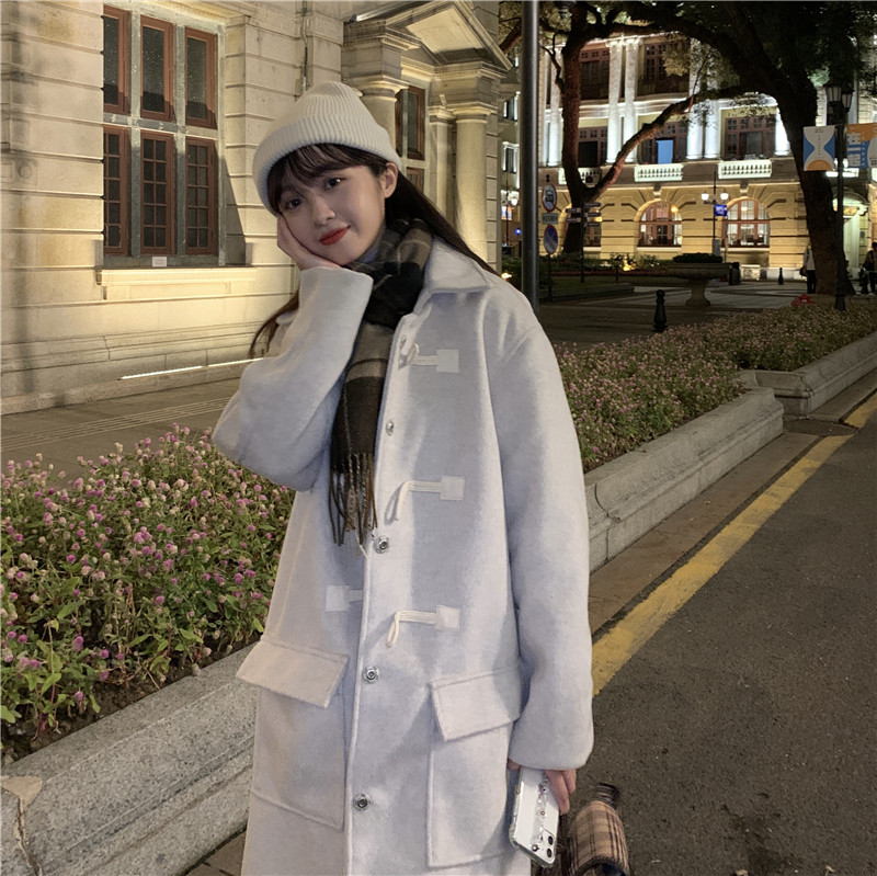 Real price autumn and winter Korean version of loose croissant button thickened Cotton Retro woolen coat coat