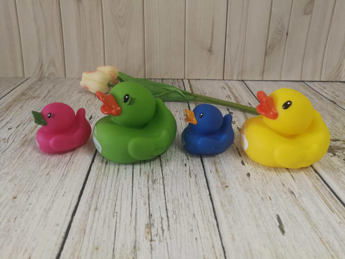 出口洗澡玩具小黄鸭宝宝男女孩捏捏叫小鸭子儿童戏水鸭子搪胶玩具