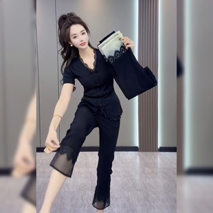气质高街黑色蕾丝拼接速干直筒休闲裤女夏薄显瘦洋气八分微喇叭裤