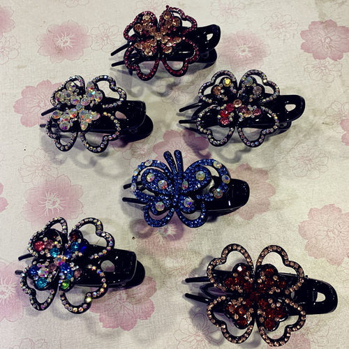 黑色大花朵配饰闪亮满钻蝴蝶结