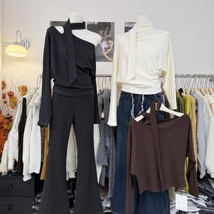 气质小众设计斜领围脖露肩T恤女秋冬季 高级感收腰显瘦德绒打底衫