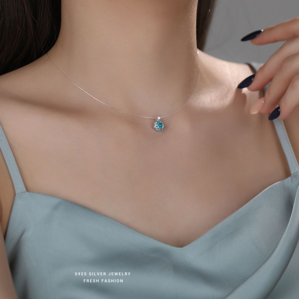 S925纯银浅蓝冰花切吊坠项链女时尚轻奢高级感透明鱼线锆石锁骨链