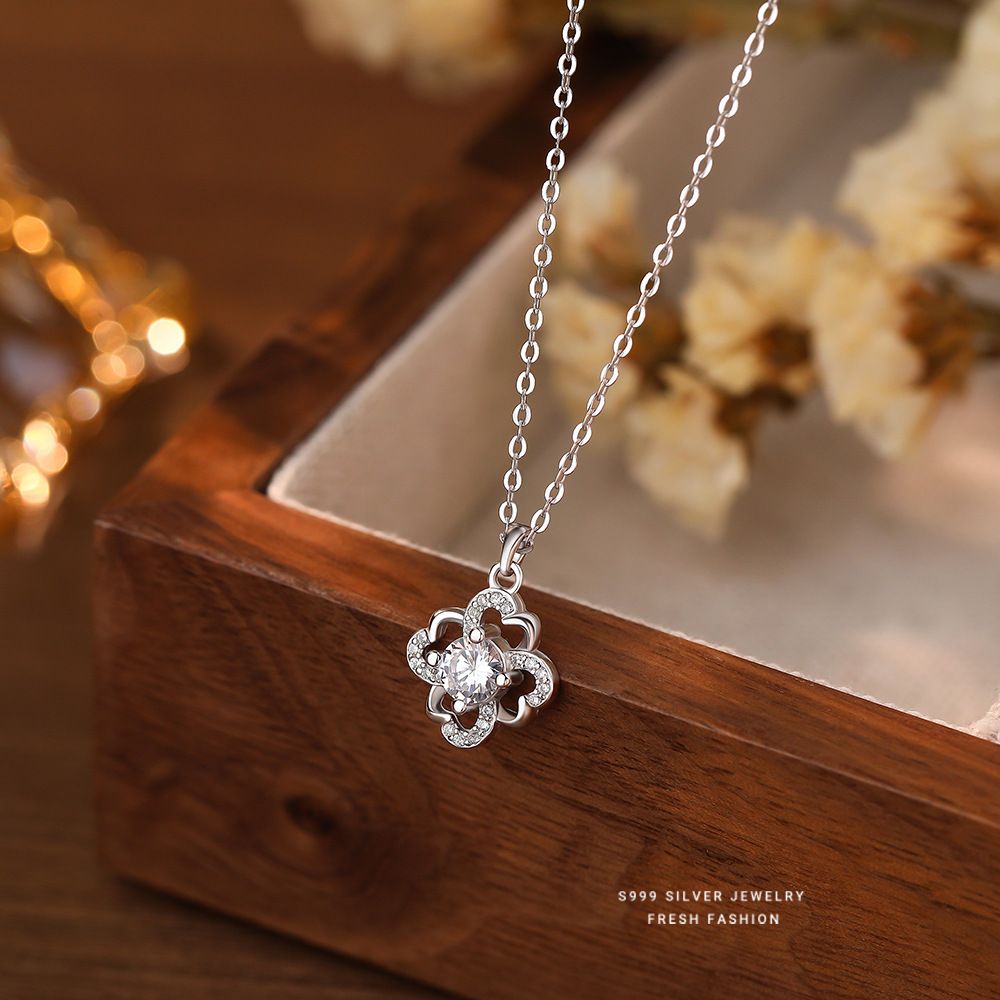 超闪锆石四叶草项链女s999纯银轻奢百搭高级感足银锁骨链上班通勤